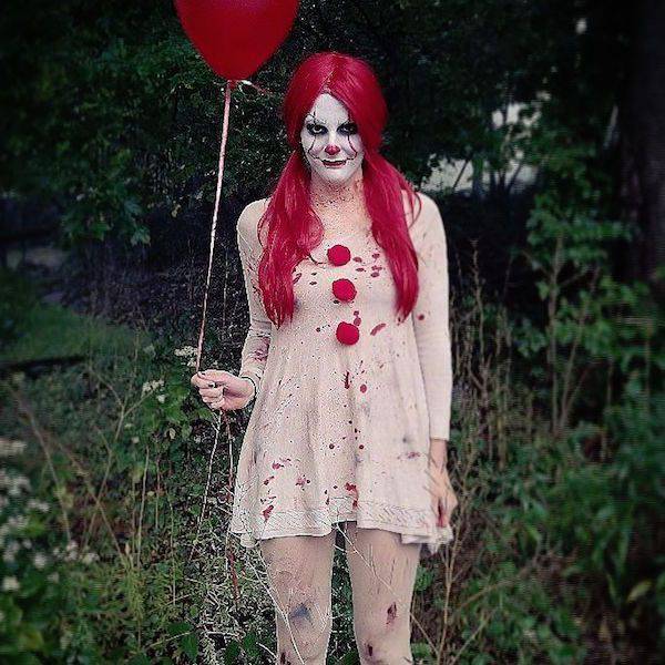 Sexy Pennywise Costumes Are Stuff From Erotic Nightmares…