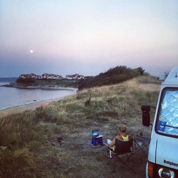 Mobile House Is A Paradise On Wheels