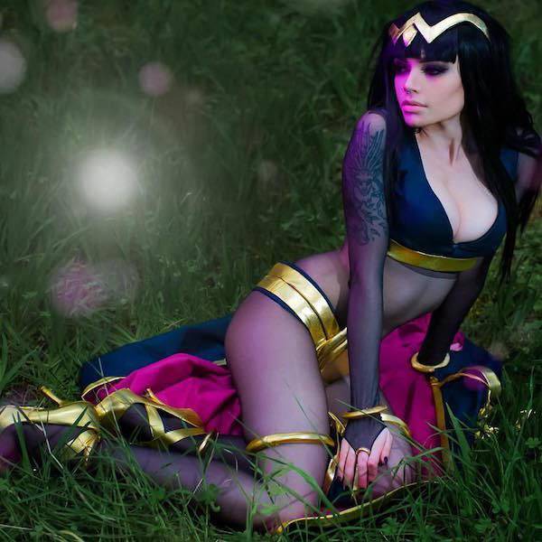 Zalaria Is The Perfect Cosplay Queen