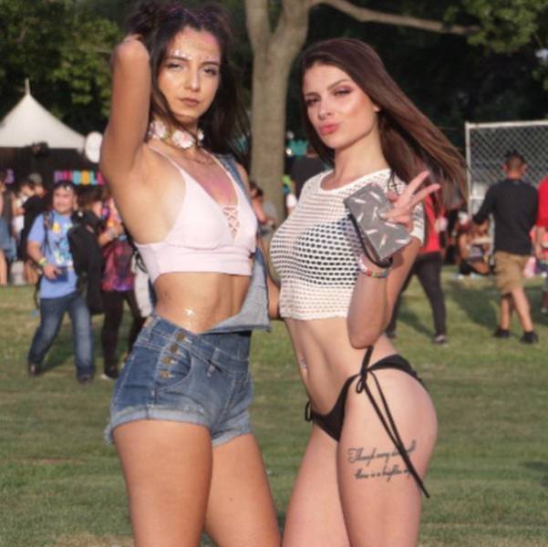 Rave Girls Bring Up The Heat!