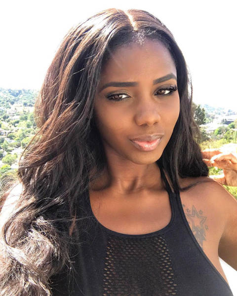 These Black Beauties Are A Real Eye Candy