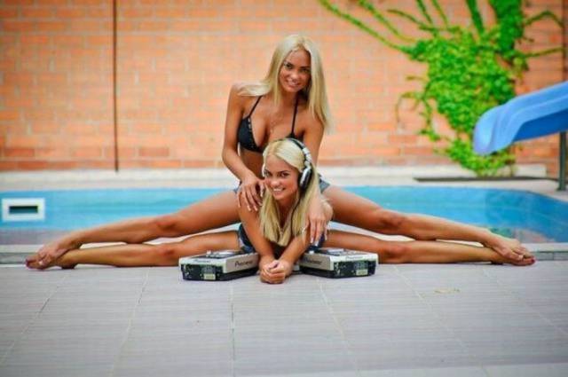 These Girls Flex In All The Right Places