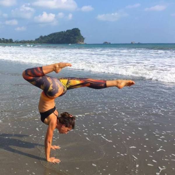 These Girls Flex In All The Right Places