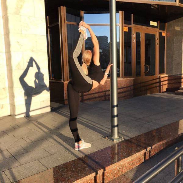 These Girls Flex In All The Right Places