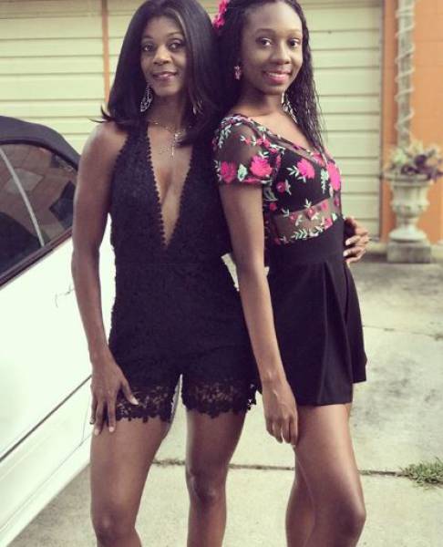 Who Is Mother And Who Is Daughter Here?!