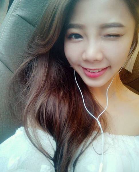 World’s Hottest Nurse Is From Taiwan