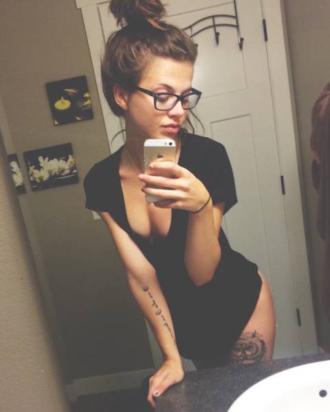 Discard Your Bra And Let ‘Em Out!