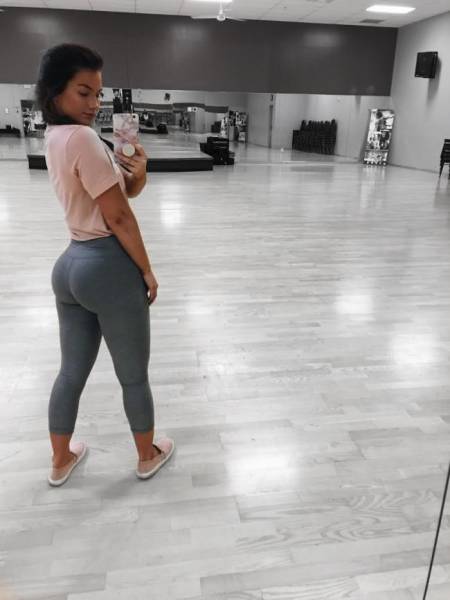 Yoga Pants Are Here! Let Them Come!