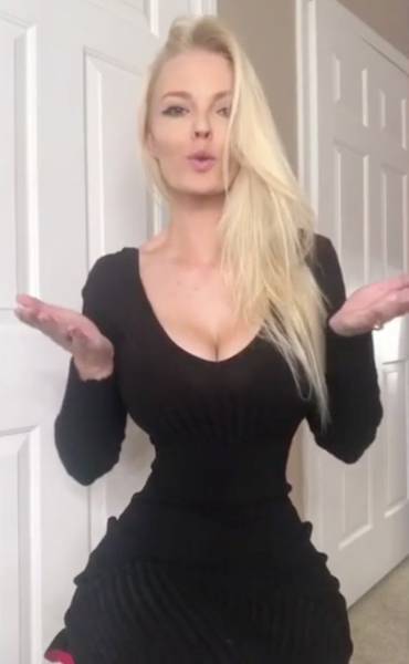 The Holy Trinity Of Hips And Waist!