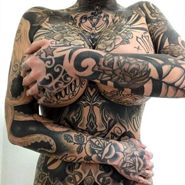 Hot and Hardcore Tattooed Girls