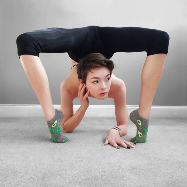 This American Contortionist Girl Is Ultra-Flexible!