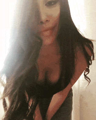 GIFs of Really Hot Girls