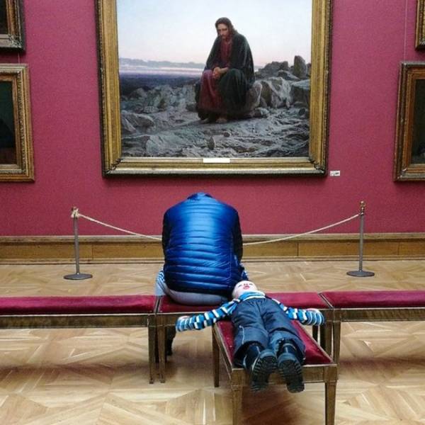 Photographers Always Manage To Capture Some Really Curious Moments
