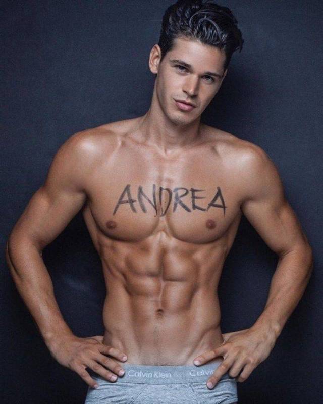 Who Said Only Girls Can Be Sexy?!