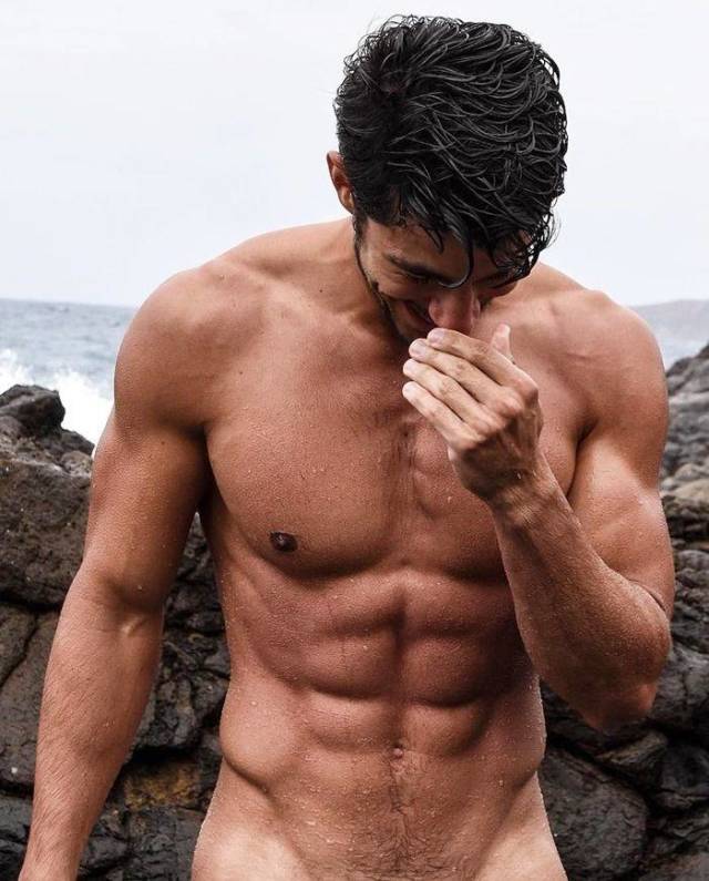 Who Said Only Girls Can Be Sexy?!