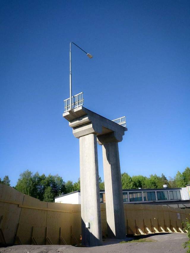 Hard-to-explain WTF Photos