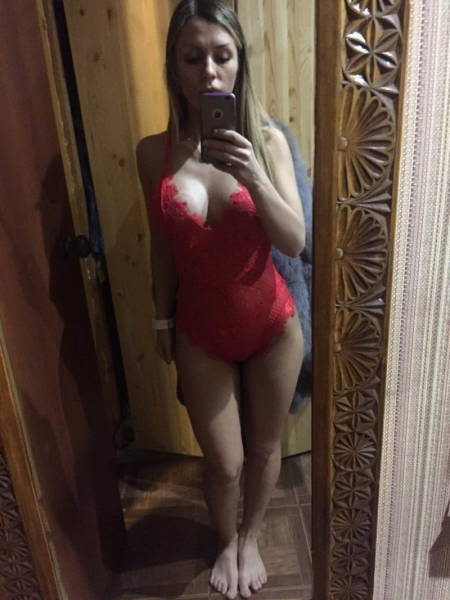 Girls Trying Their Lingerie On Is A Mesmerizing Sight!