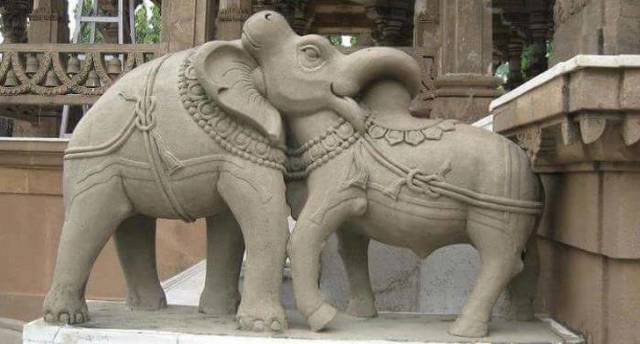 These Photos Don’t Contain What You See On Them