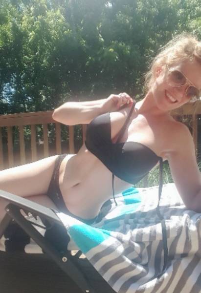 These Hips And Waists Come Straight From Heaven