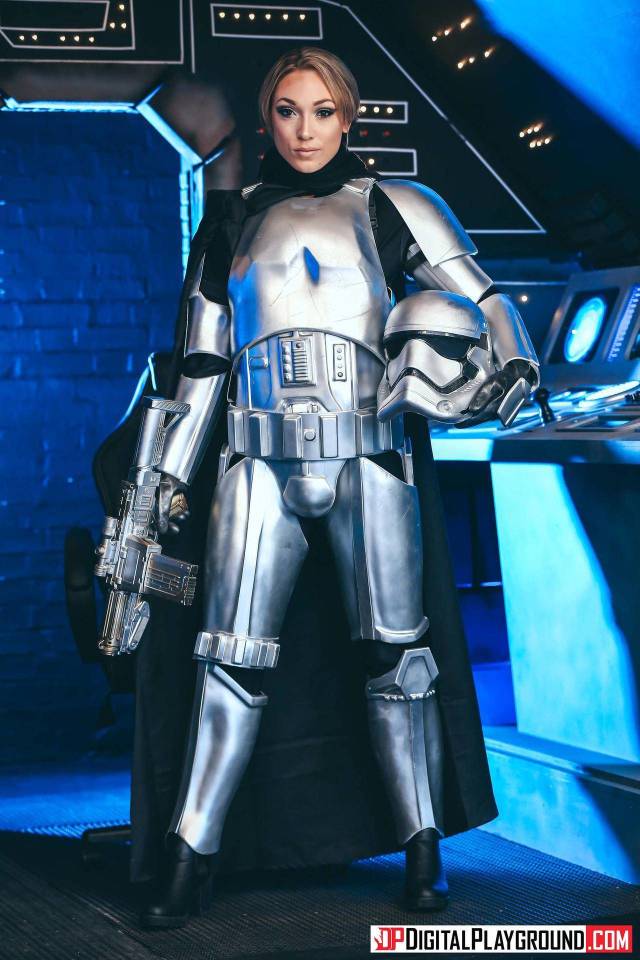 Not Cosplays, But Porn Stills