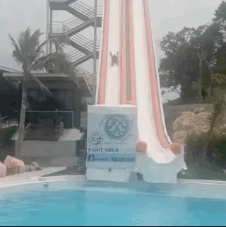 Hotties Still Can Fail Miserably