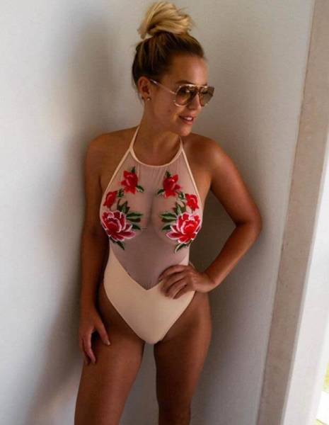 Mesh Dresses Can Hide Very Little From You