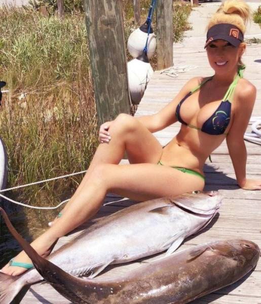 Country Girls Coming In Hot