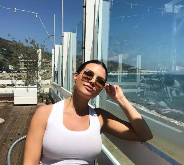 White T-Shirts Change A Lot