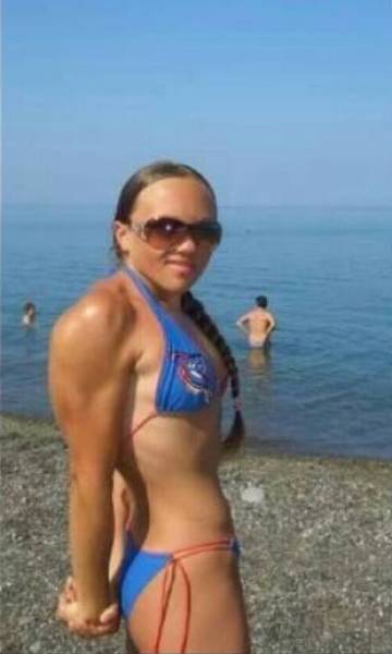 Is This Jacked Russian Bodybuilder Even Female?!