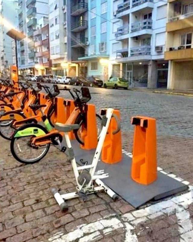 Hard-to-explain WTF Photos