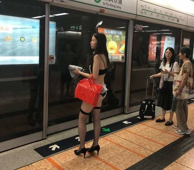 Subway Outfits Are Getting Better And Better
