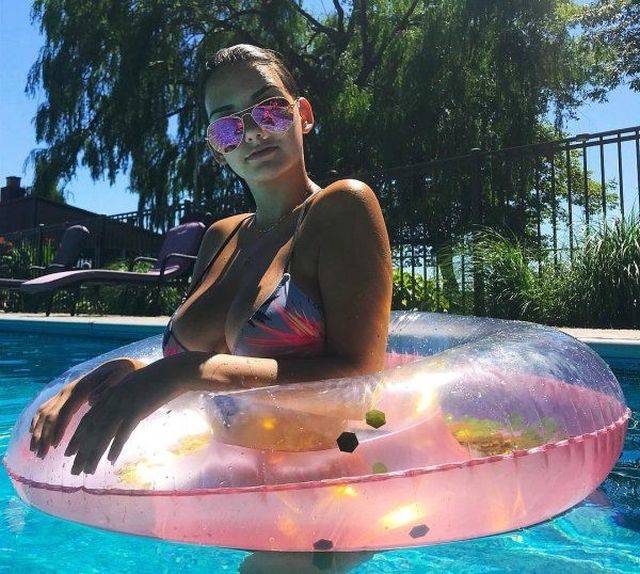 Girls Invite You To Join Them In The Pool