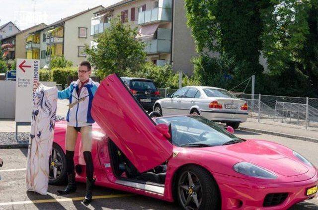 Hard-to-explain WTF Photos