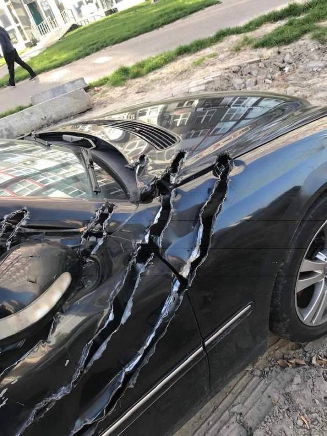 Hard-to-explain WTF Photos