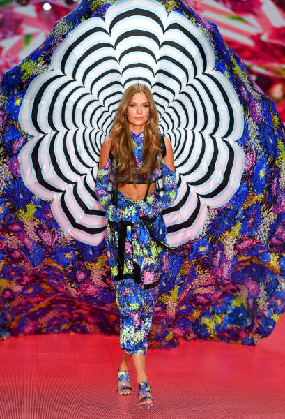 Victoria’s Secret Fashion Show In Full Glory