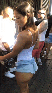 GIFs of Really Hot Girls