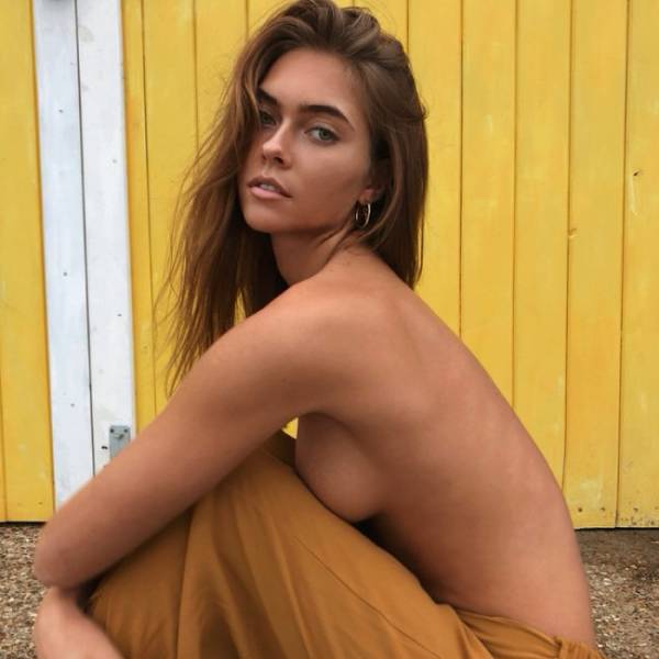 Sideboob Is The Most Beautiful View