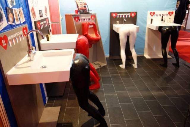 Hard-to-explain WTF Photos