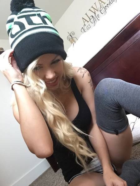 Thigh-Highs Are The Sexiest Among All Socks