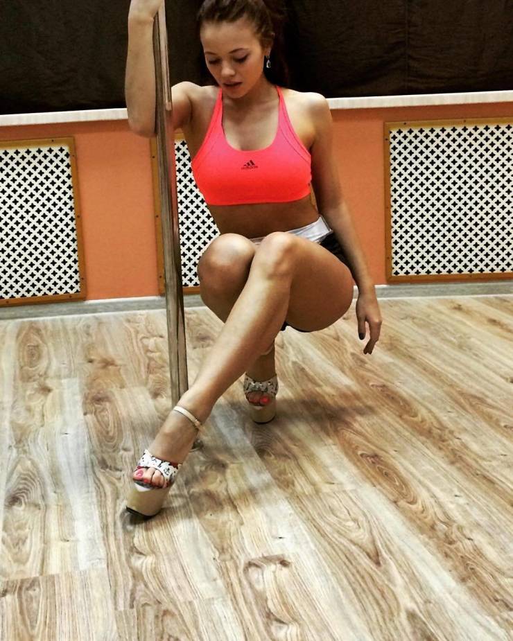 Fit Girls That Are Almost Too Hot to Handle