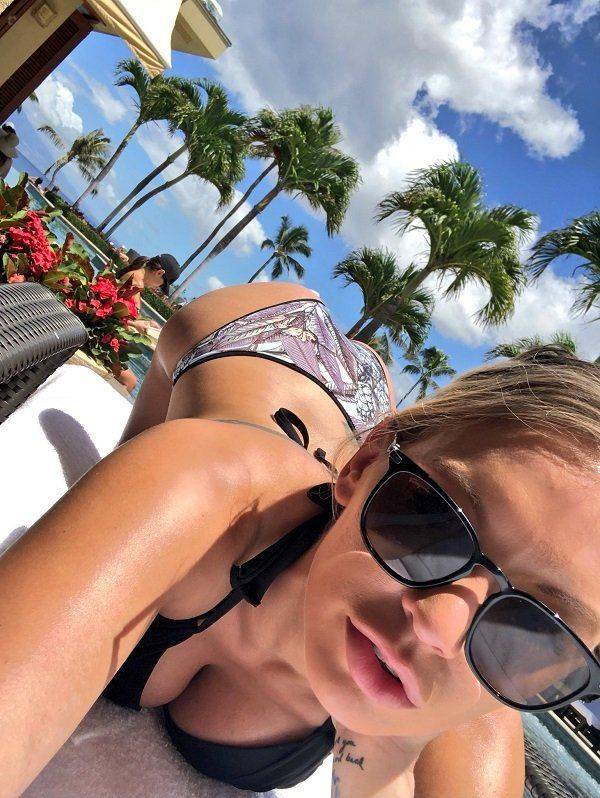 NSFW Pornstar Interviews Are So Explicit