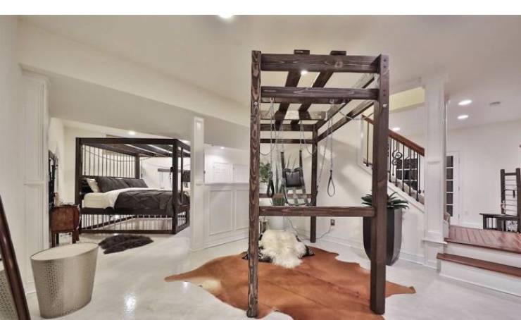 This House Has Some Kinky Secrets