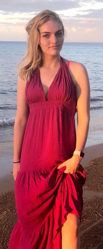 Girl Transforms Herself Completely By Losing 64 Kilos