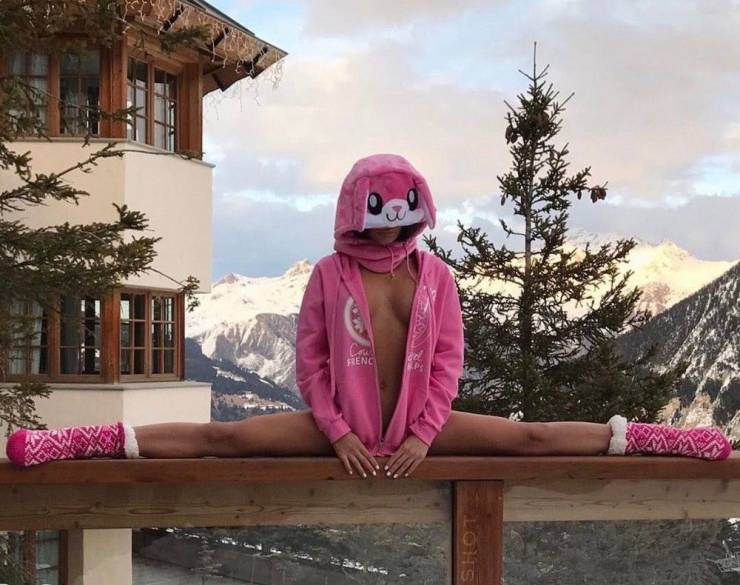 Flexible Girls Will Always Be Sexy