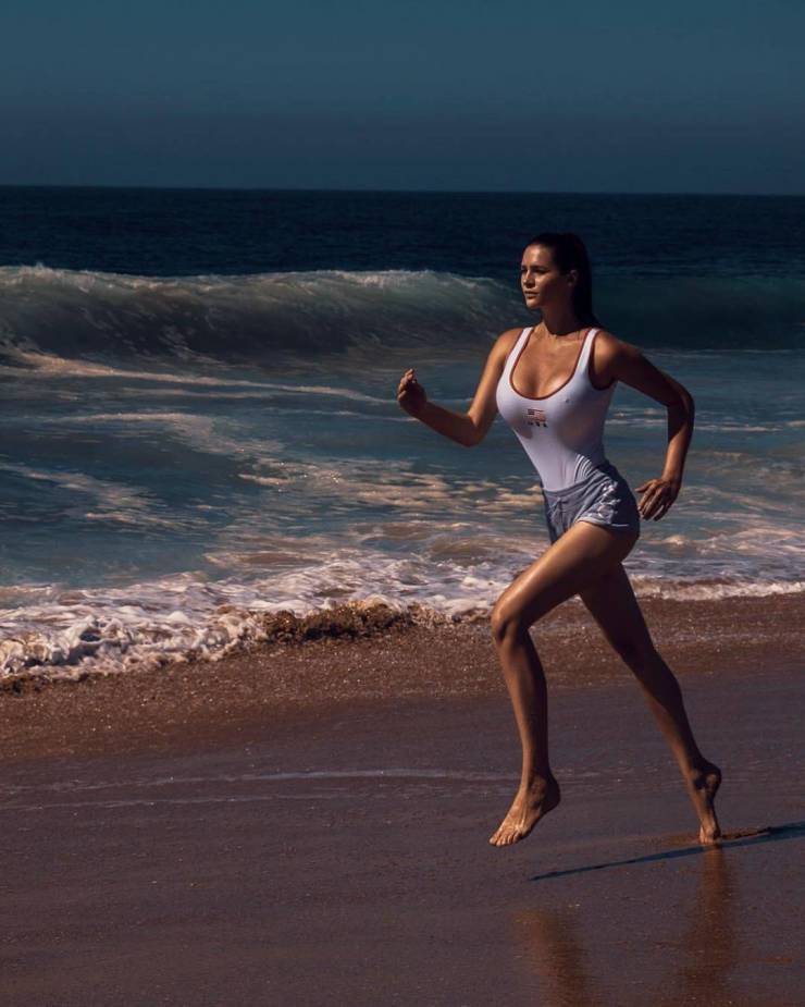 White Shirts Always Look Hot