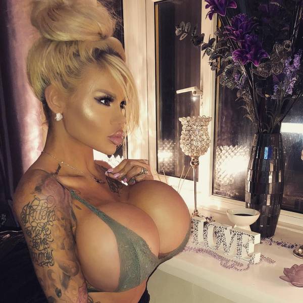 There Are Many Kinds Of Girls...