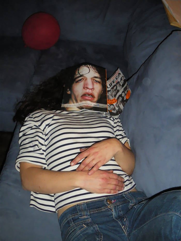 Hilarious Times People Were Caught Sleeping