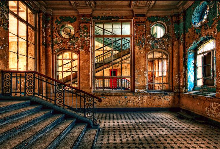 Abandoned Porn Is Pretty Real!