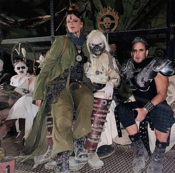 Welcome To “Wasteland”, Where Everything Is From “Mad Max”