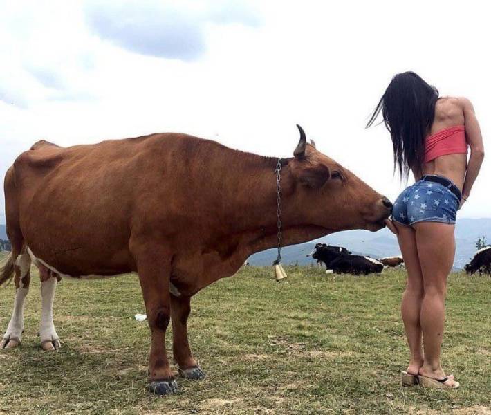 Girls Are Having Tons Of Fun!